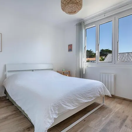 Prázdninový dům Maison & Jacuzzi Pour 10 A *
