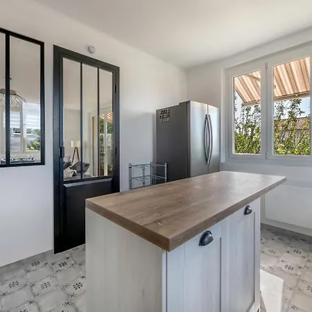 Prázdninový dům Maison & Jacuzzi Pour 10 A Préfailles